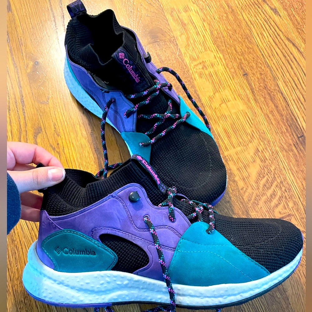 Columbia men’s vintage color block sneakers